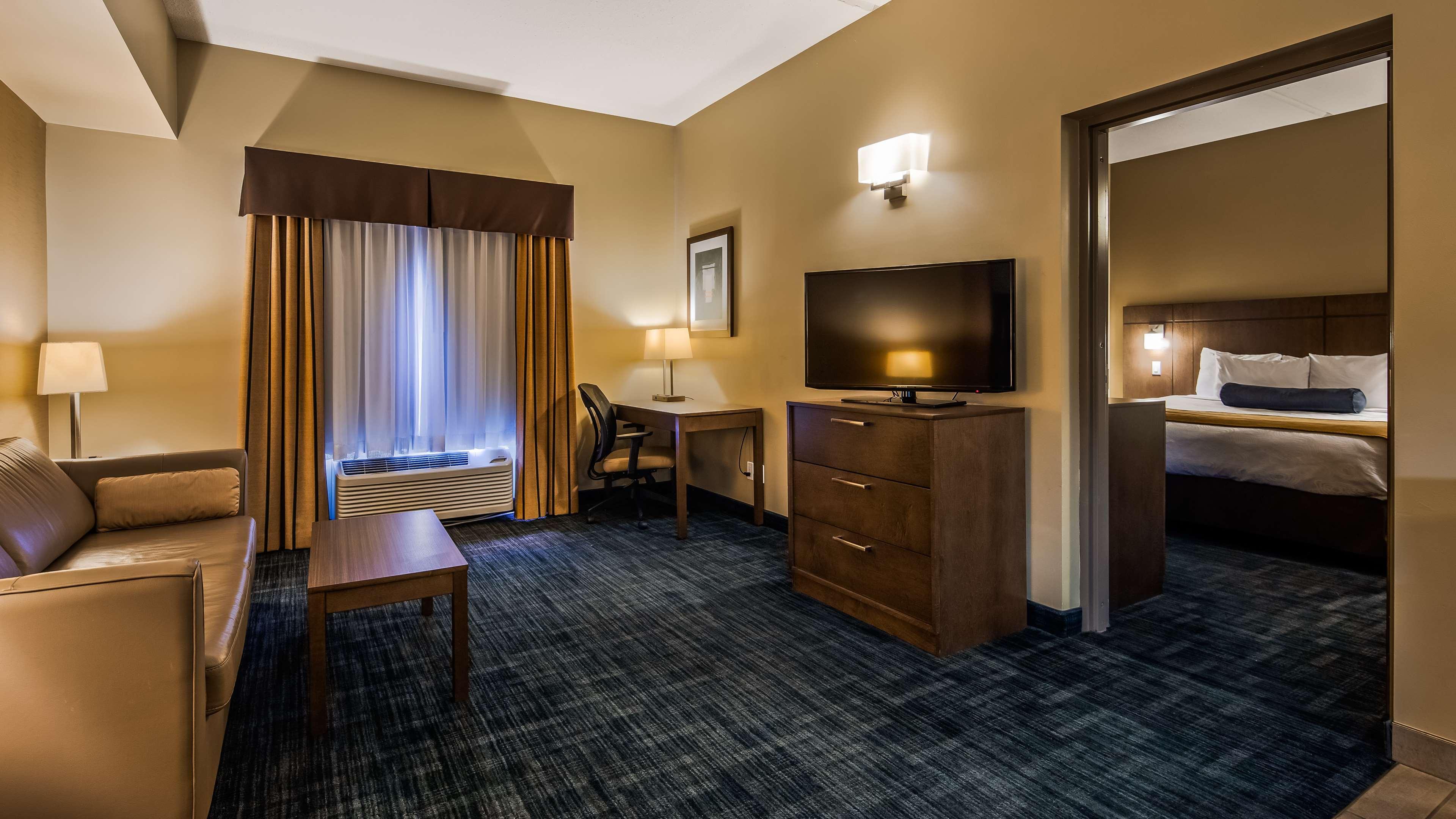 Best Western Plus Winnipeg West Headingley Экстерьер фото